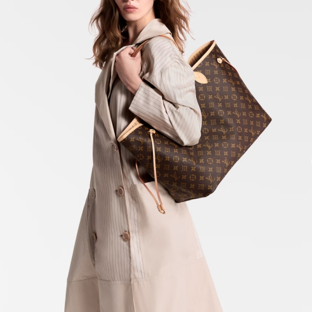 Like NEW!!! Louis Vuitton LV Monogram Neverfull GM Tote Bag In GREAT CONDITION